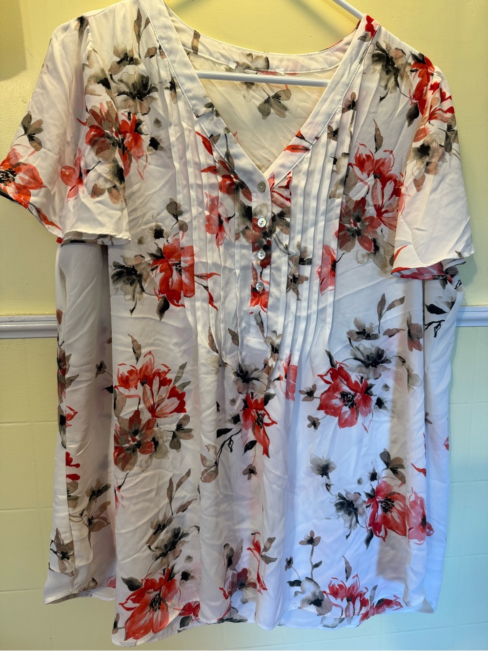 Women's Floral Pintuck V-Neck Top - White with Red Floral